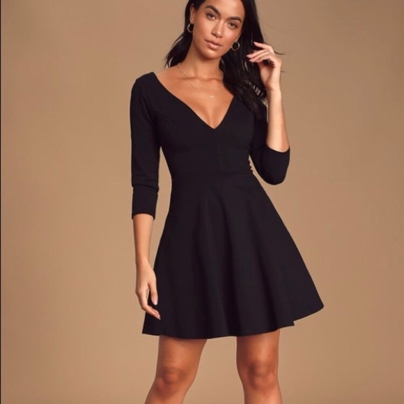 NWT LULU’S Don’t Stop the Beat Backless Crisscross Skater Dress Blk Sz M - Picture 2 of 15